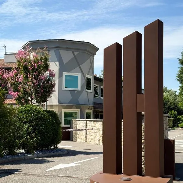 Iris Hotel, hotel in Erbusco