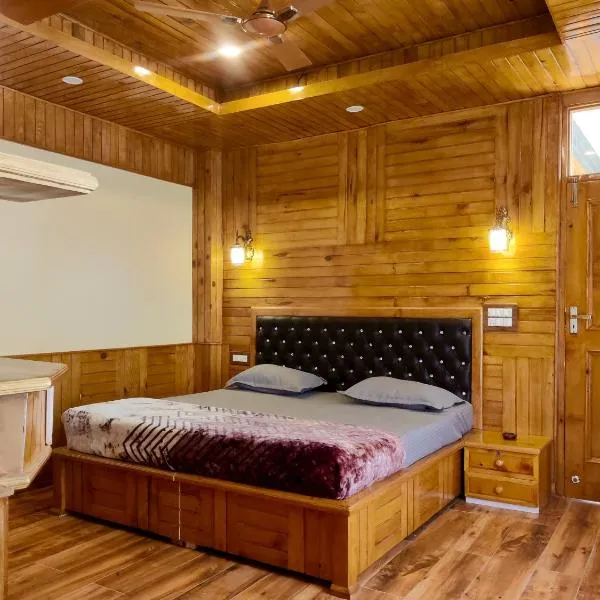 Khaapus Home Naggar, hotel em Nagar