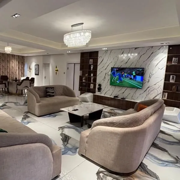 Sujimoto Residences MacDonald, hotel in Lagos