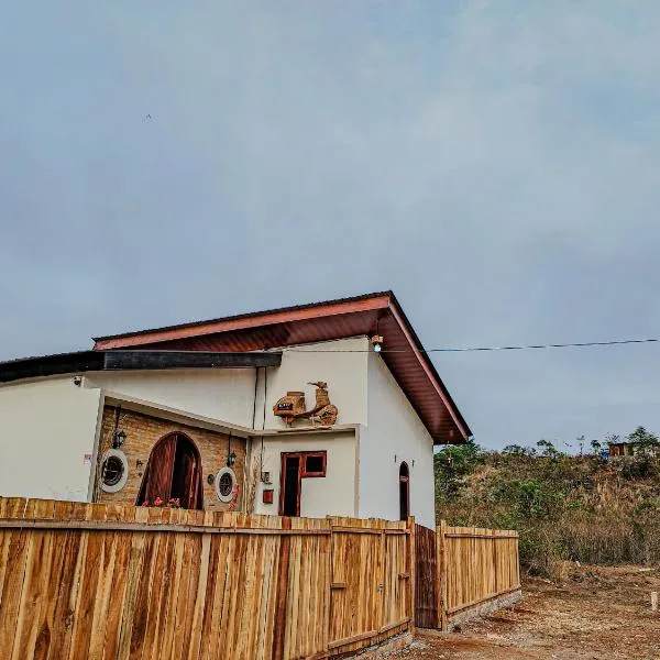 Loti Guest House, Hotel in Kupang