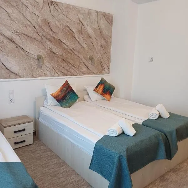 Villa Fogarasi，位于特尔古穆列什的酒店