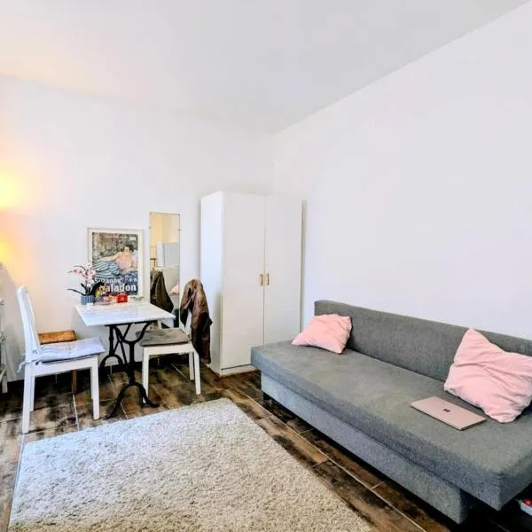 Appart calme et confortable Père Lachaise, ξενοδοχείο στο Παρίσι