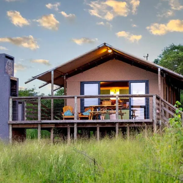 AfriCamps at White Elephant Safaris, hotel in Pongola Game Reserve