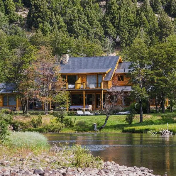 Rio Hermoso Hotel De Montaña, hotel in San Martín de los Andes