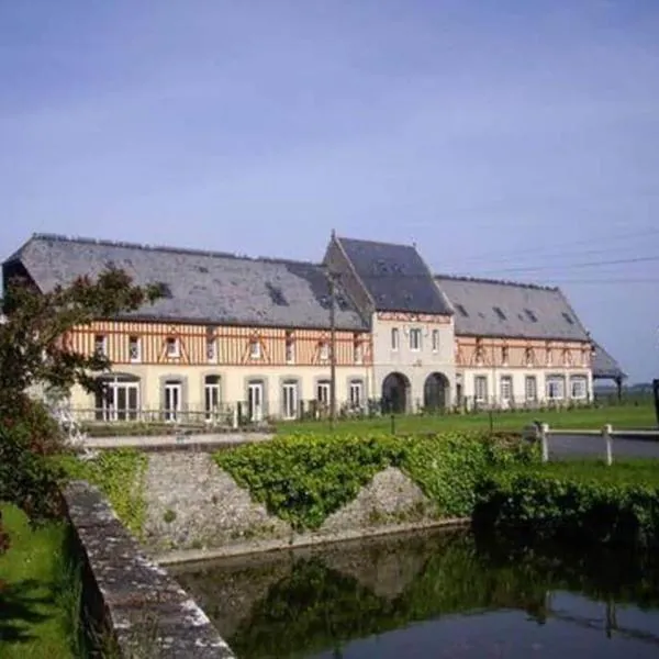 Toute une Histoire, Hotel in Commes