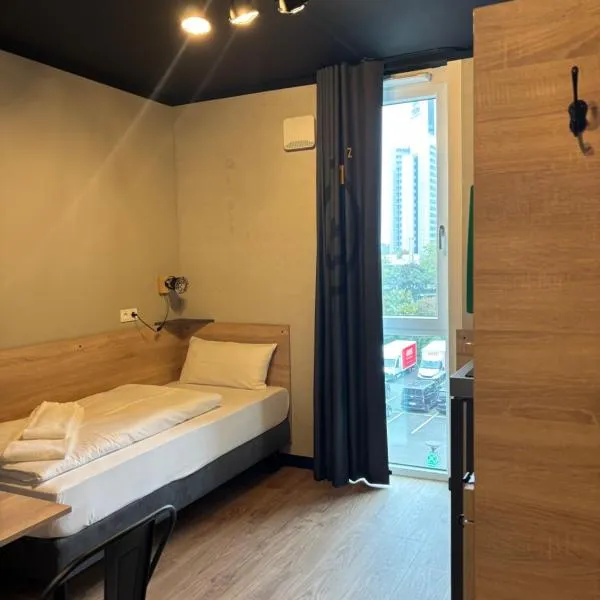 Das Schlafwerk Köln-Messe - NEUERÖFFNUNG!, hotel in Cologne