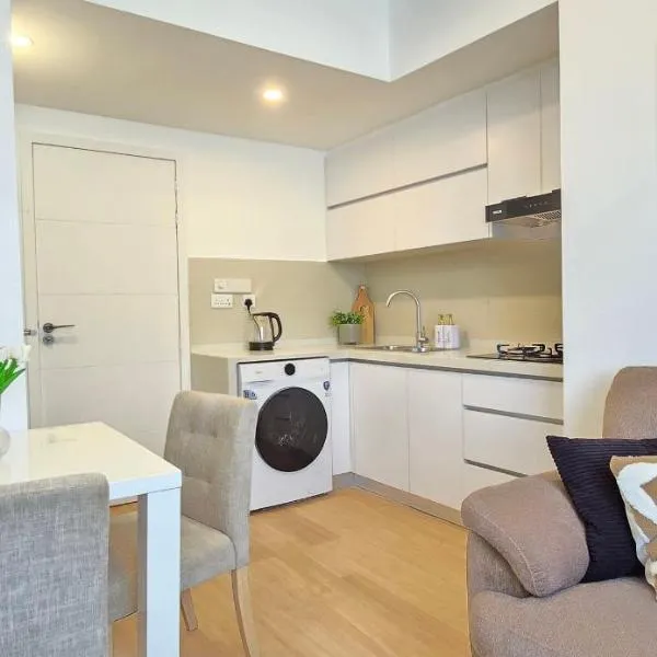 Nala Host- Sea Breeze 1BR apartment, hotel em Hulhumale