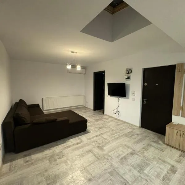 Madona Apartment, hotel in Craiova