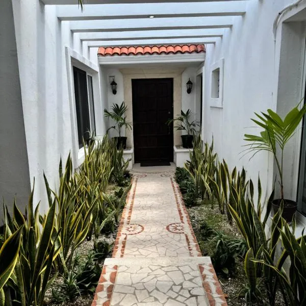 Casa Mel, Excelente ubicacion, seguridad, Hotel in Cozumel