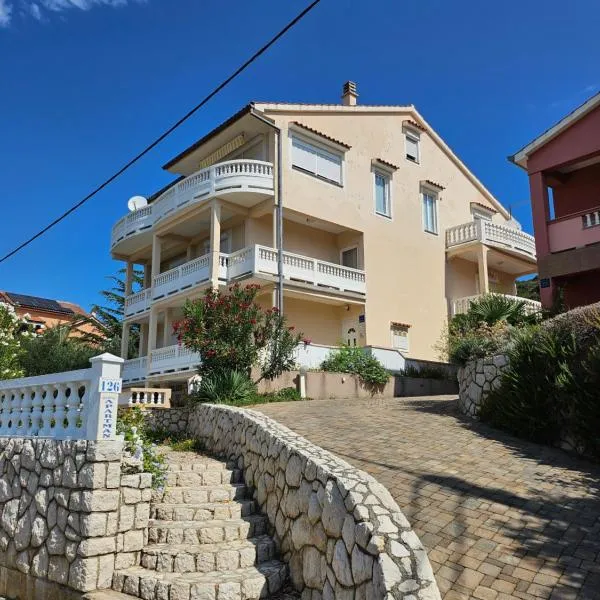 Apartmani Viola Kampor, готель у місті Раб