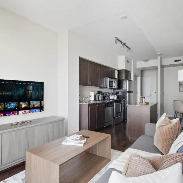 Modern Lakeside 1BR Condo in Downtown Toronto, khách sạn ở Toronto