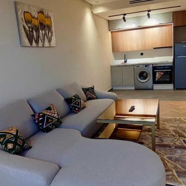 Casablanca Luxury Studio - Family & Solo Friendly, hotel in Casablanca