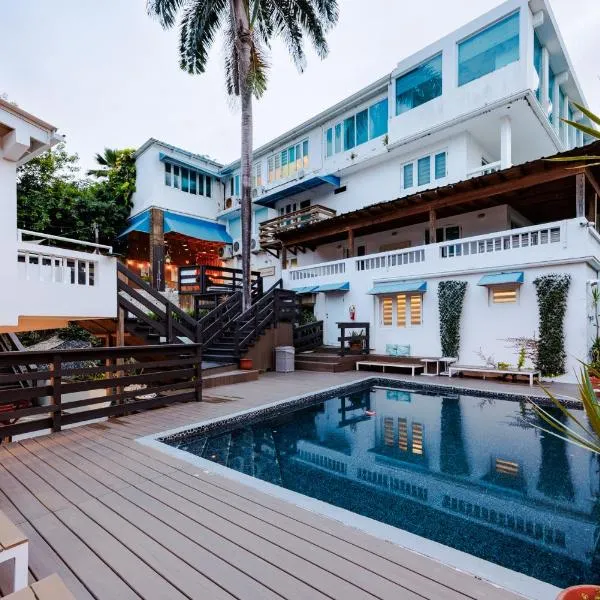 Serenity Rincon Guesthouse, hotel i Rincón