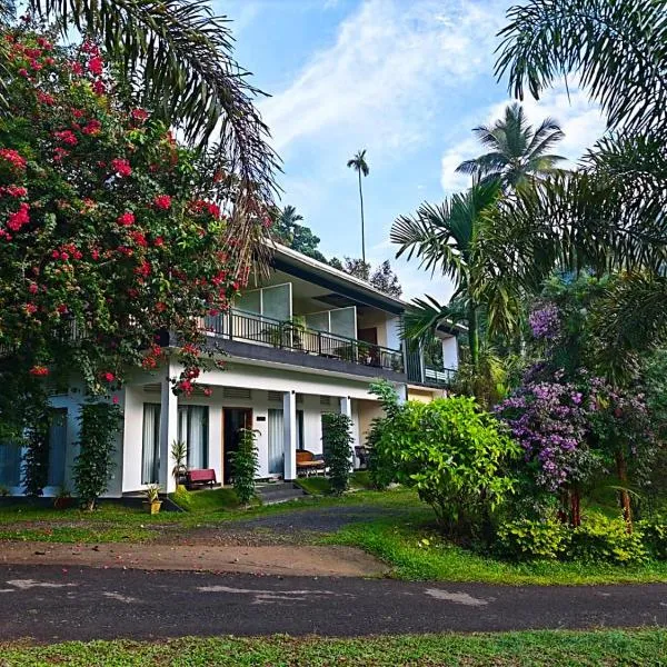 Riverbench Homestay Munnar, Anaviratty, hotel v destinaci Anaviratty