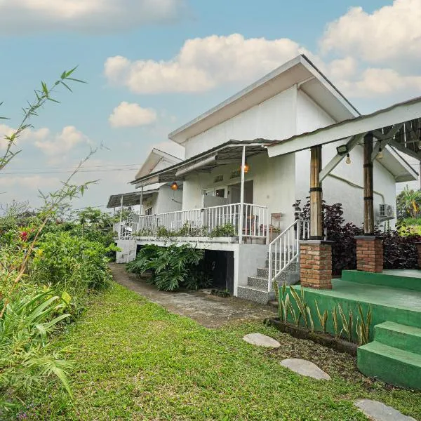 Santya Loka Lodge & Twin Waterfall Managed by Manara、ジャティルウィのホテル