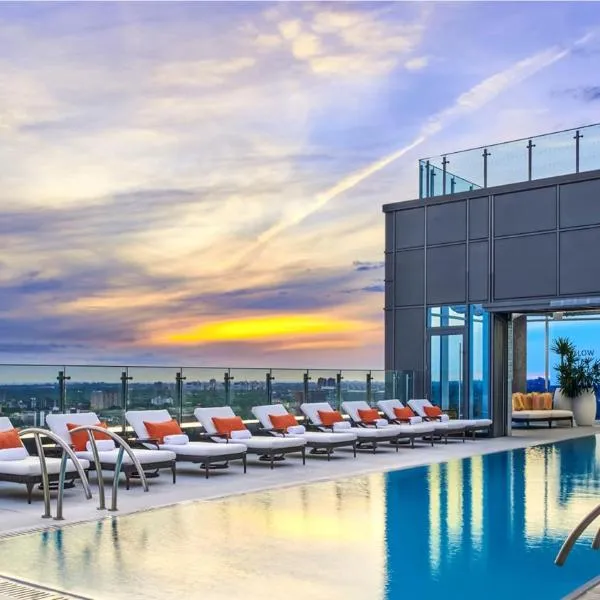 Hotel X Toronto, a Destination by Hyatt Hotel, hotel in Toronto