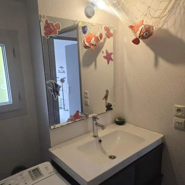 maison Disney family pour 14 personne a 5 mm de Disney, hotel in Magny-le-Hongre