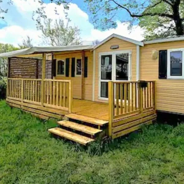 Mobil Home EDEN1 en Vendée 6 pers 3ch, Hotel in La Boissière-de-Montaigu
