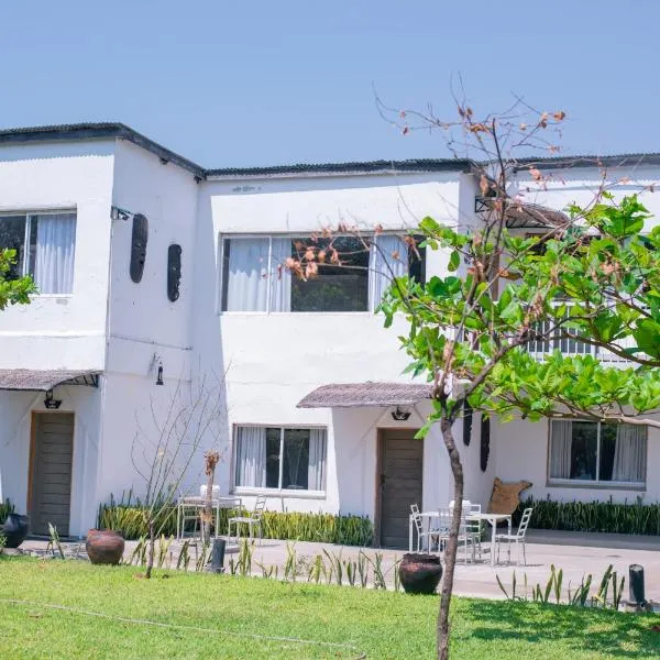 Blue Waters by Serendib, hotel a Senga