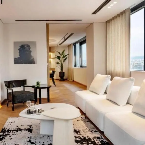 SkySuite42, ξενοδοχείο στη Θεσσαλονίκη