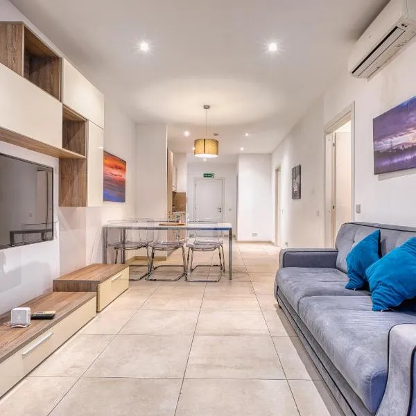 Modern apartment in sliema next to the sea, ξενοδοχείο στη Σλιέμα