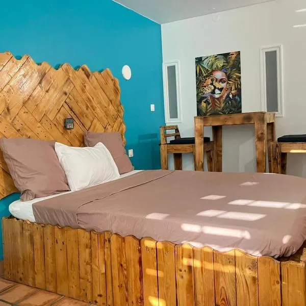 Cosy Studio, hotel in La Trinité