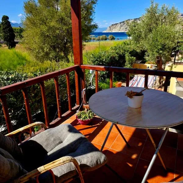 Perivleptos Ι, hôtel à Perdika