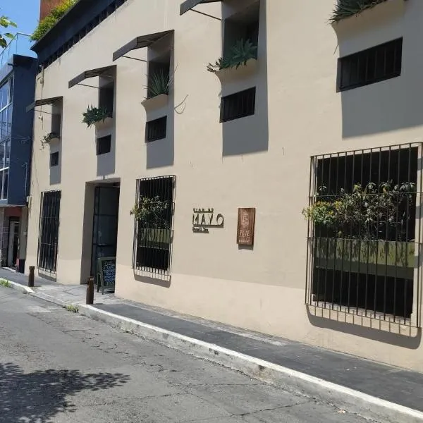 Flor de Mayo Hotel & Restaurant, hotel in Cuernavaca