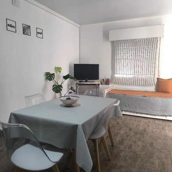 Geminis, hotell San Nicolás de los Arroyoses