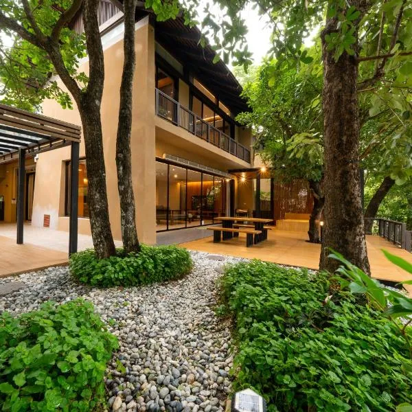 Khaoyai Kirimaya Atta Residence 5 BR Villa, hotel din Ban Tha Chang