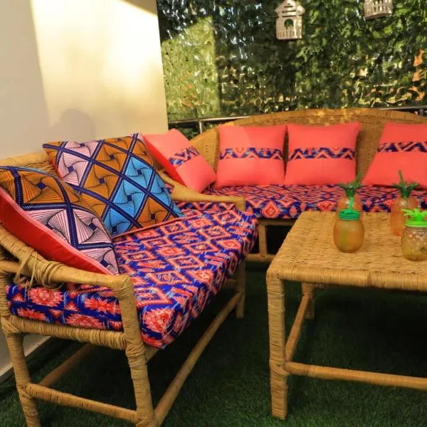 Pineapple Apartments, hotel di Jinja
