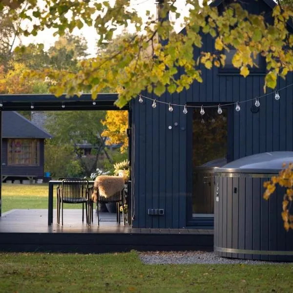 Baltrozes, hotel em Adazi