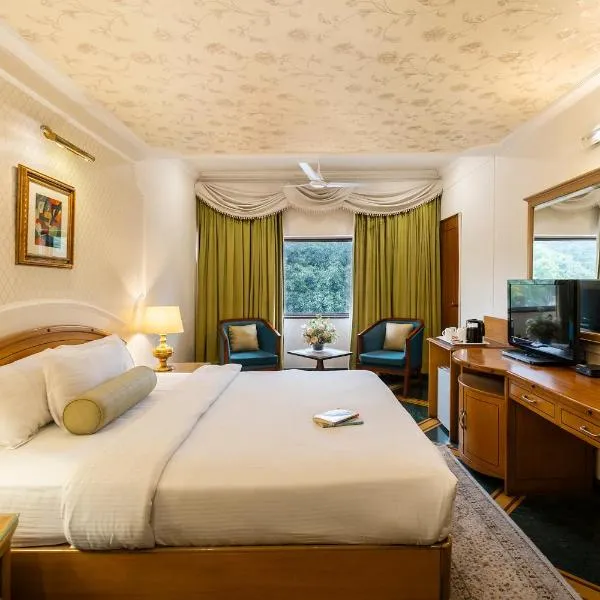 Hotel Kwality Regency, hotel en Chandigarh