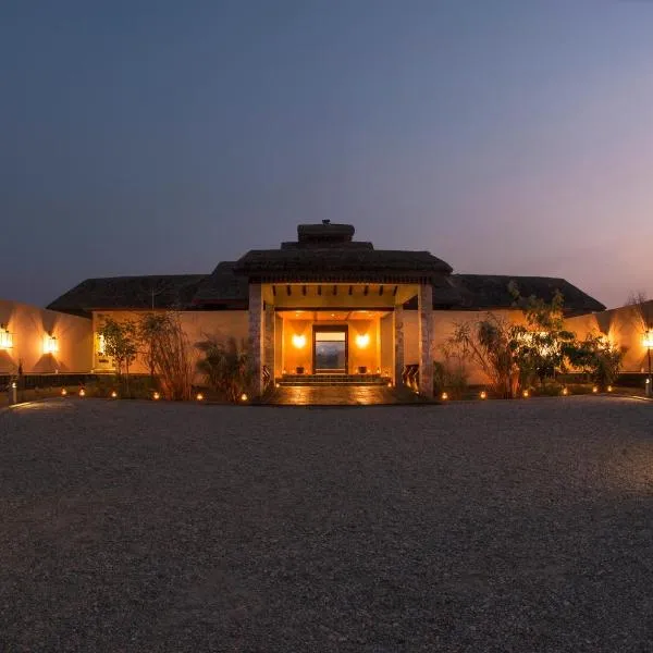 Meghauli Serai Chitwan National Park - A Taj Safari Lodge, hotel v destinaci Meghauli