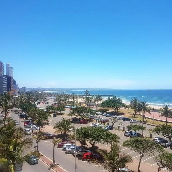 Beachfront Malborough court, hotel in Durban