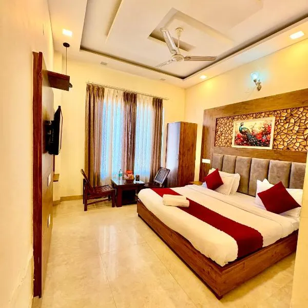 Hotel WoodLark Zirakpur Chandigarh # Managed by Sidham Group, hotel in Zirakpur
