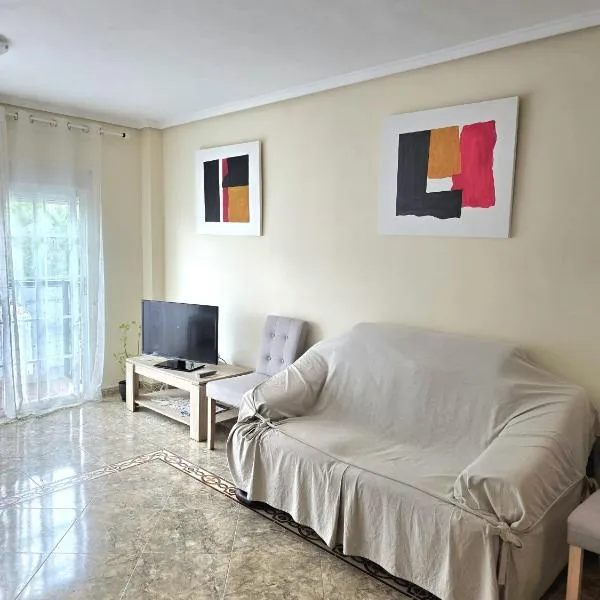Habitación Privada Cerca de Valencia En Vivienda Compartida, hotel in Paterna