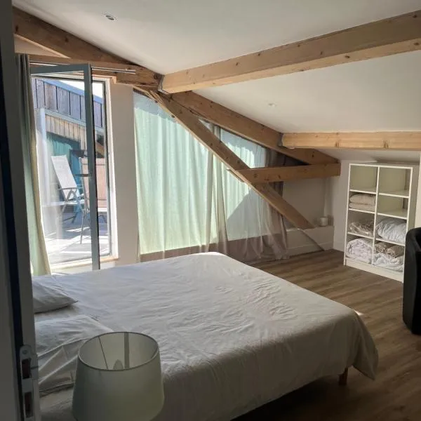 Les Voutes de Villebourbon, hotel Montau-banban