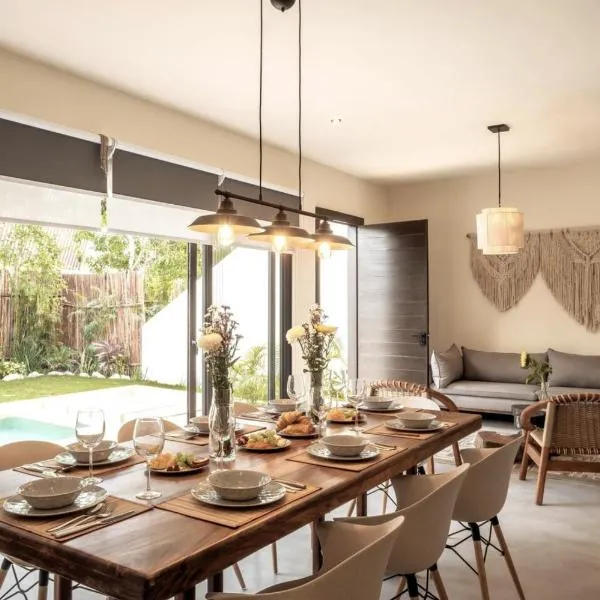 4BDR Luxury Villa 2 Private Pools 10 min Beach & Zamna, ξενοδοχείο σε Tulum