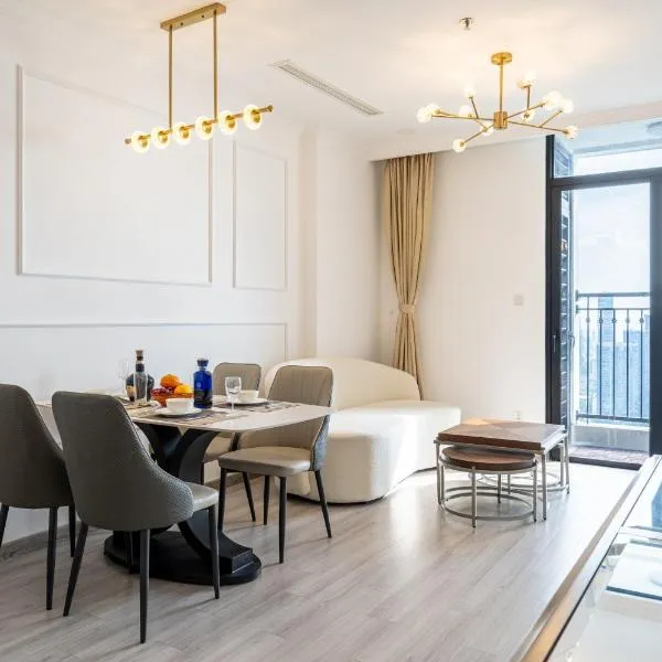 The Grand Residence at Vinhomes, hotel in Ho Chi Minh City