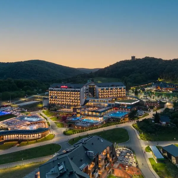 Movenpick Resort and Spa Fruske Terme, hôtel à Vrdnik