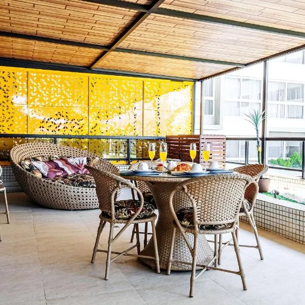 Flat espaçoso no Manaíra, a 100m da praia e ao lado do Mag Shopping, ξενοδοχείο στο Ζοάο Πεσόα