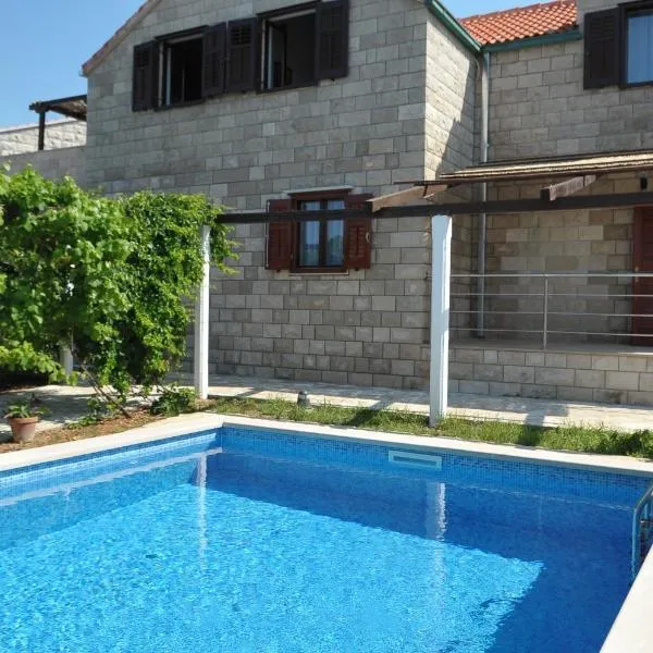 Villa Sofia, ξενοδοχείο σε Povlja