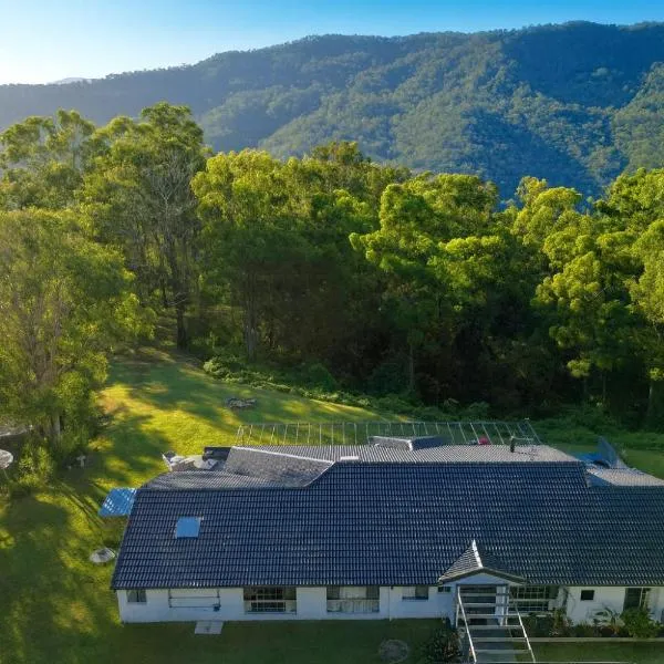 Hinterland Heights, hotel em Canungra