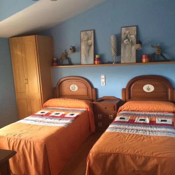 Hostal Monica, hotel a Cilleruelo de Bezana