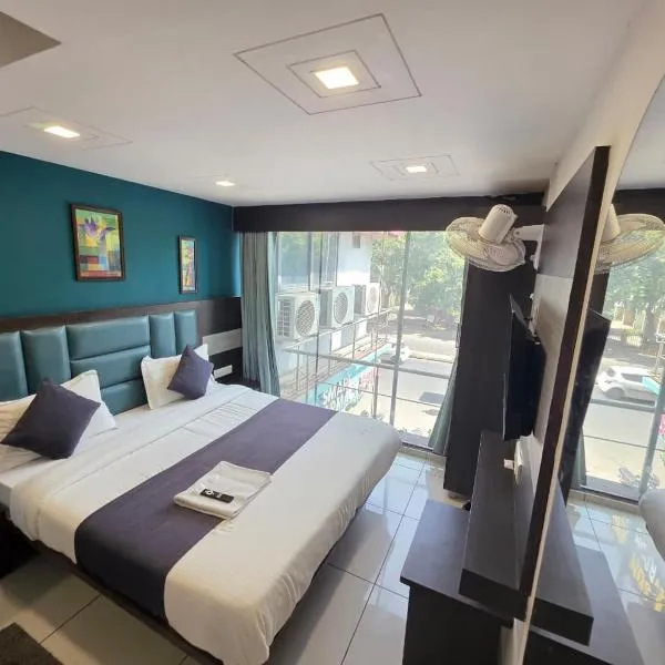 Hotel Sunview, hotel en Ahmedabad
