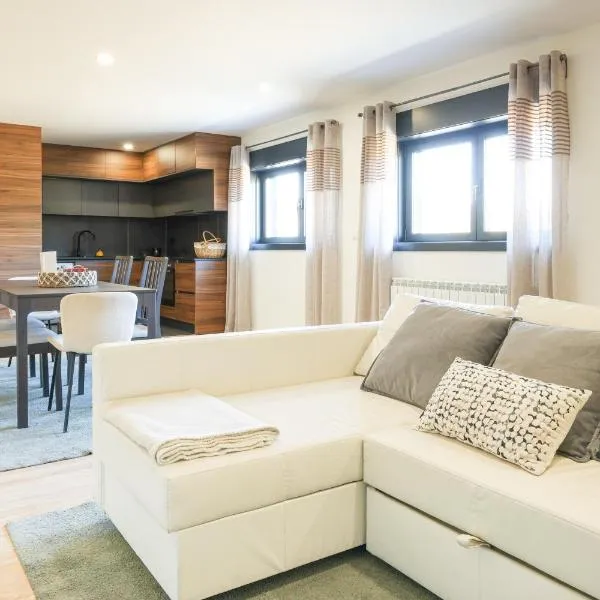 Chalés Avelino Carolino ll com Roteiro incluído, hotell sihtkohas Chaves