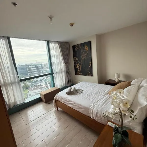 One Uptown Residence, BGC - Standard 2 Bedroom Unit, hotel din Manila