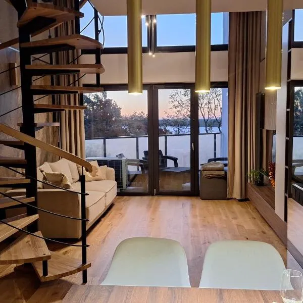 Apartament Premium z jacuzzi nad Zegrzem, hotel v destinaci Zegrze