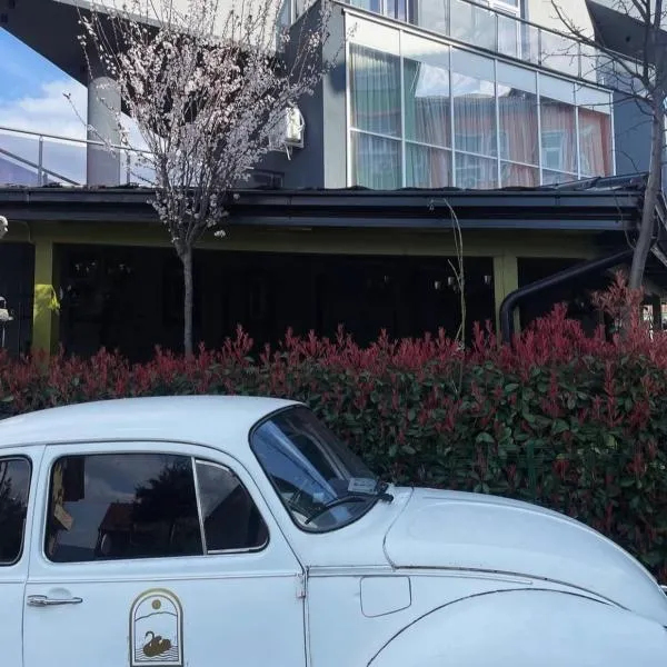 GRAND JNK Boutique Hotel, hotel v destinaci Kukës
